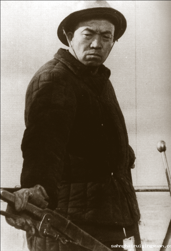 18、  铁人王进喜.png