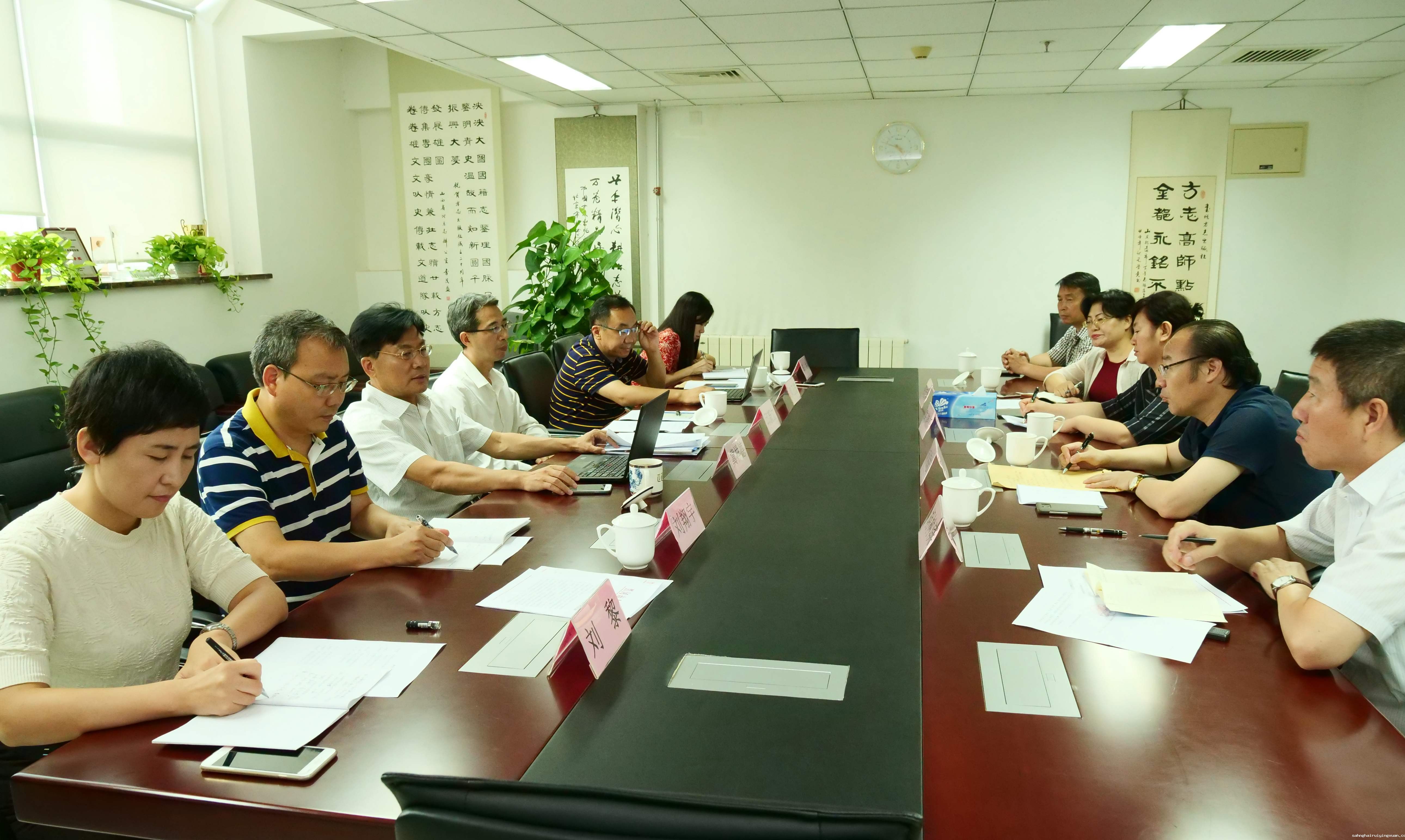 b6975c3eaef1412d9f57f87f96a2a529.jpg b6975c3eaef1412d9f57f87f96a2a529.jpg