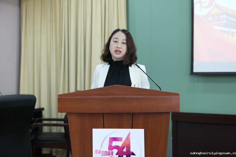 004崔玥.jpg 004崔玥.jpg